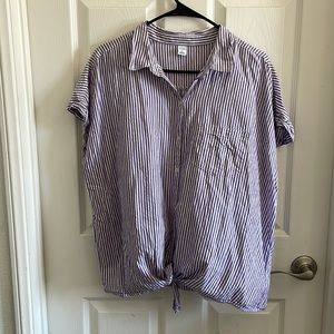 Old navy button up shirt